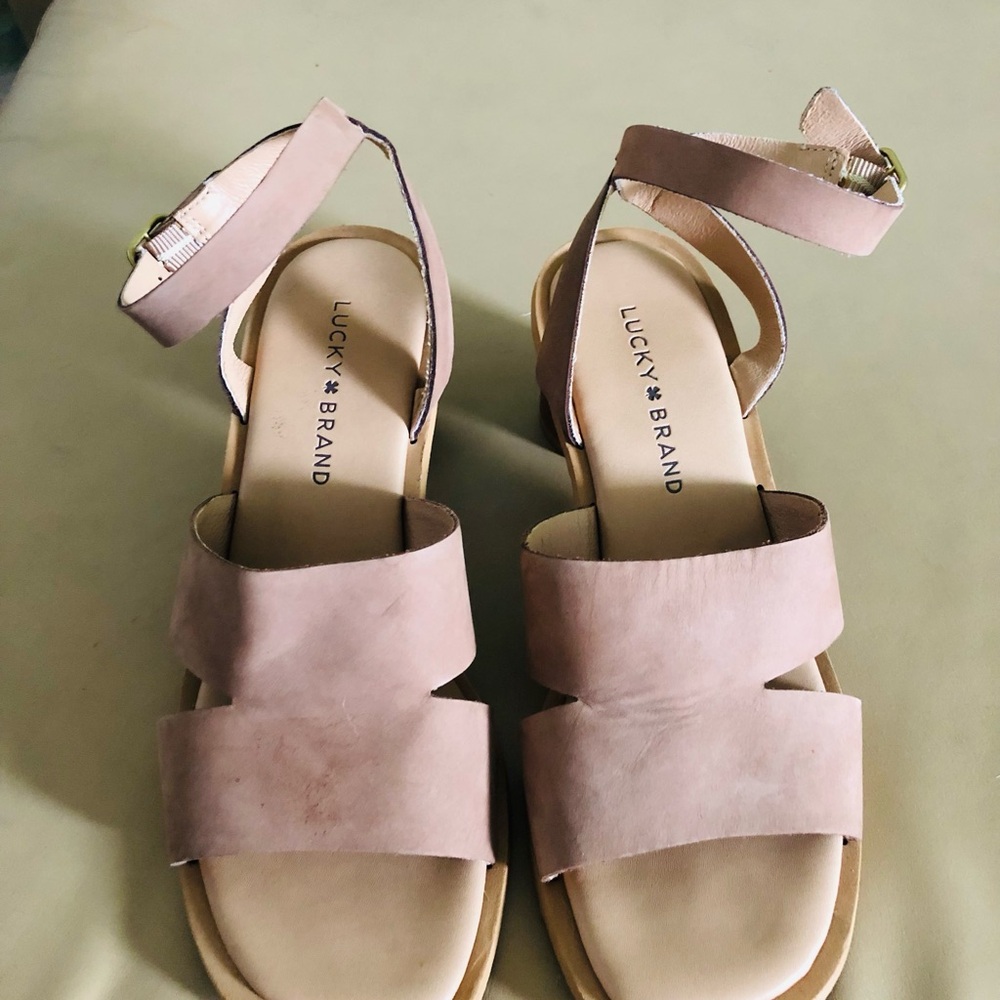 LUCKY BRAND PEMAL BLOCK LEATHER HEEL SANDAL SIZE 8